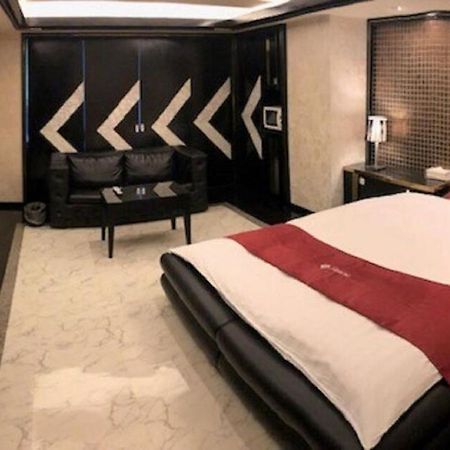 Prime Hotel Fulula プライムホテル フルーラ (Adults Only) Osaka Exterior photo
